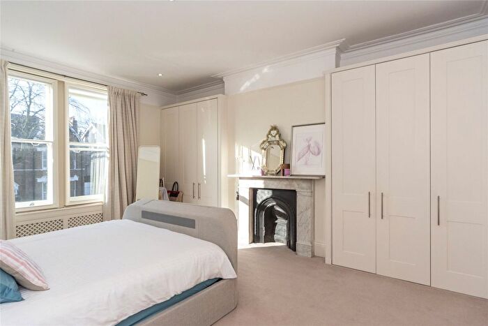 5 Bedroom Detached House To Rent In Mortlake Road, Kew, Richmond, Surrey, TW9