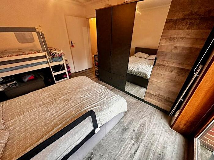 1 Bedroom Flat To Rent In Muscliffe Road, Bournemouth, BH9