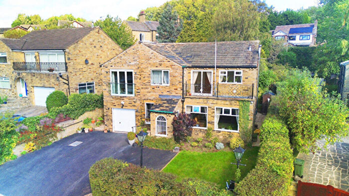5 Bedroom Detached House For Sale In Ridings, Queens Road, Norwood Green, HX3