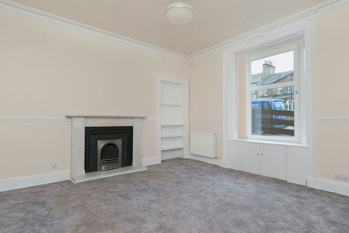 2 Bedroom Flat To Rent In Spey Terrace Edinburgh United Kingdom, EH7