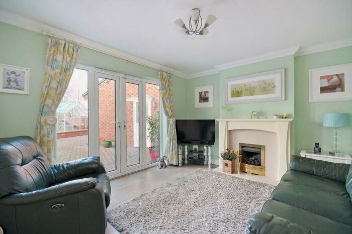 5 Bedroom Detached House For Sale In Pickard Crescent, Richmond, Sheffield, S13