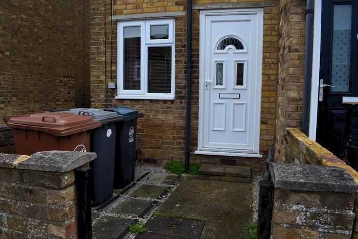1 Bedroom End Of Terrace House To Rent In Musley Hill, Ware, Hertfordshire, SG12