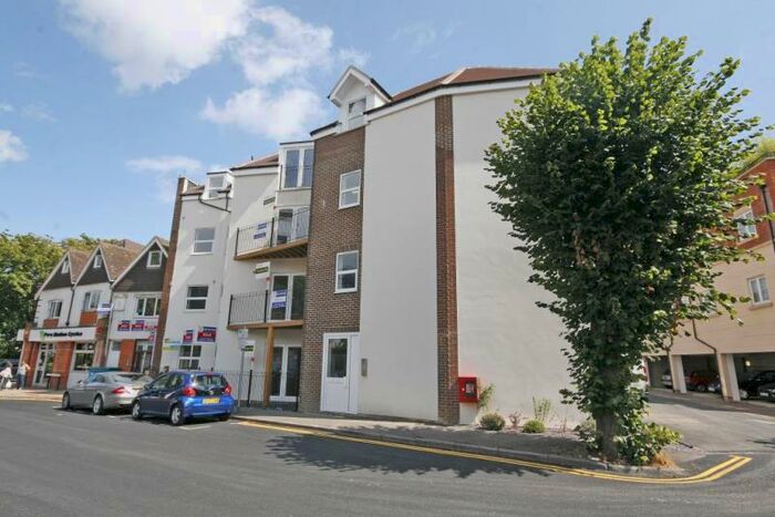 1 Bedroom Flat To Rent In Century House, West Byfleet, KT14