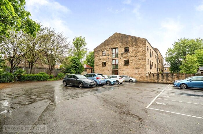 2 Bedroom Apartment For Sale In New Hey Road, Marsh, Huddersfield, West Yorkshire, HD3