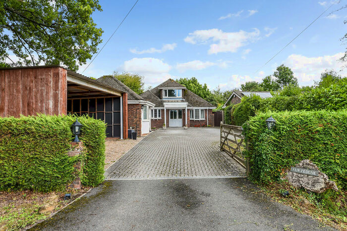 5 Bedroom Detached House For Sale In Sheepwash Lane, Denmead, PO7