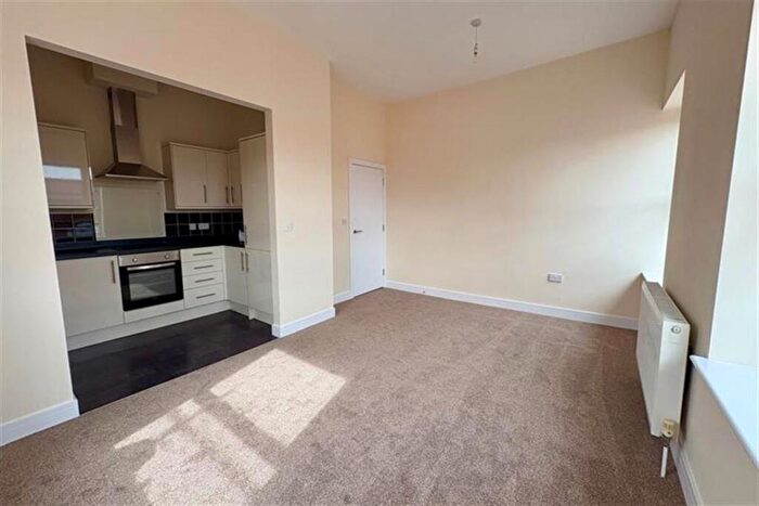 2 Bedroom Flat To Rent In Inner Avenue, SO14