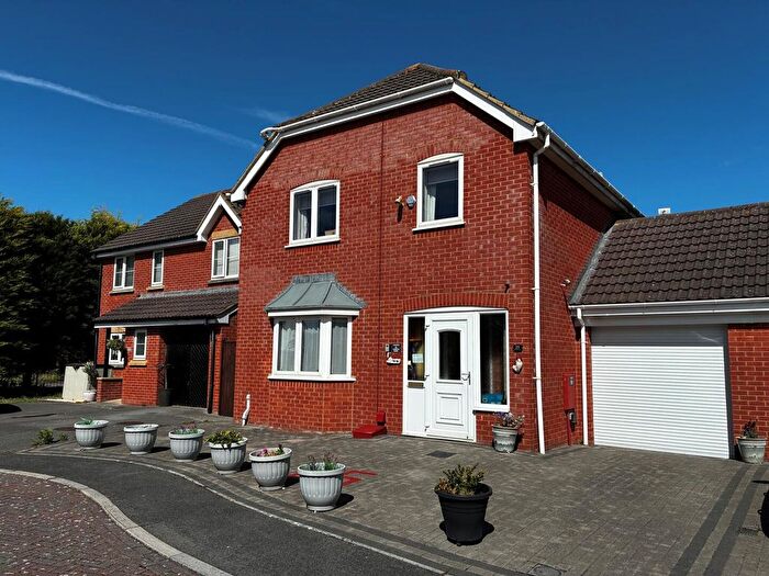 4 Bedroom Detached House For Sale In Aldwych Close, Burnham-On-Sea, TA8