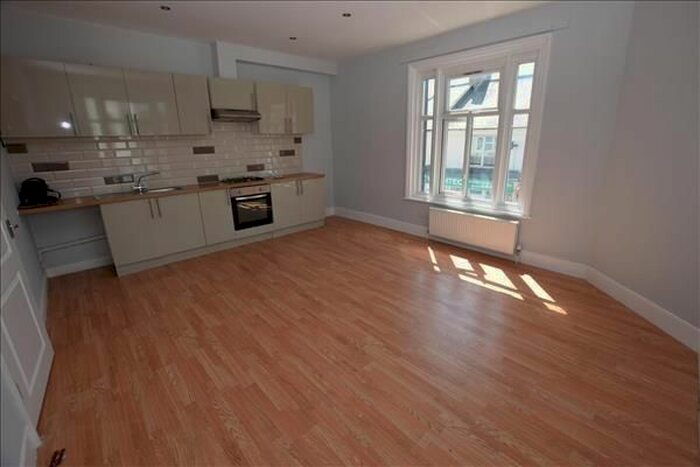 2 Bedroom Flat To Rent In Bohemia Road, St. Leonards-On-Sea, TN37