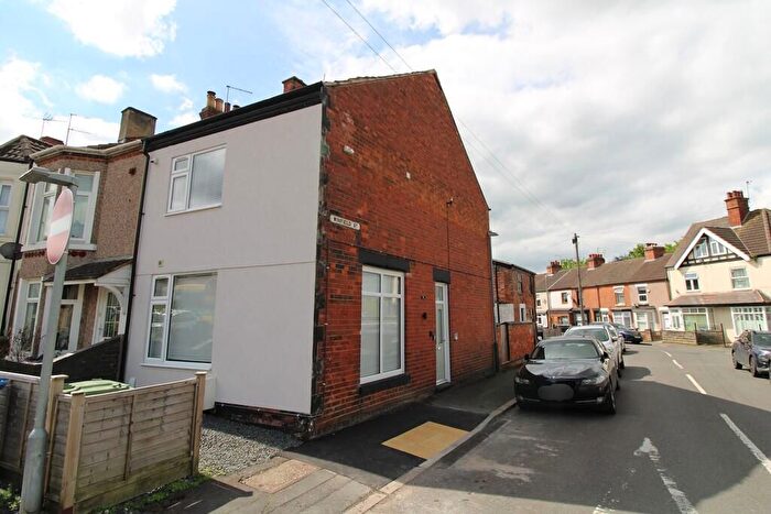 4 Bedroom End Of Terrace House For Sale In South Street, Rugby, CV21