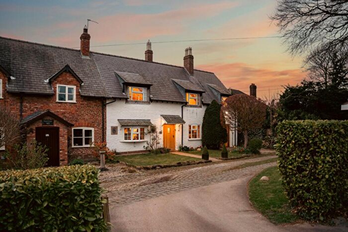 3 Bedroom Cottage For Sale In Church Road, Little Leigh, CW8