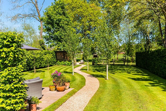 4 Bedroom Semi-Detached House For Sale In Nuneham Courtenay, Oxford, OX44