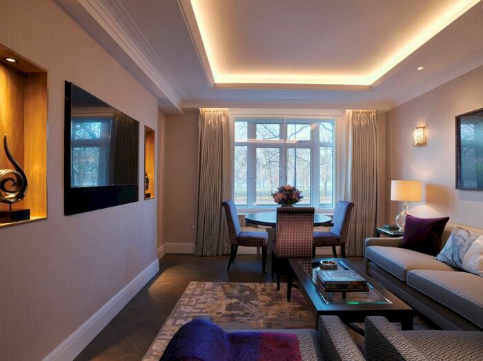 2 Bedroom Flat To Rent In Park Lane, London, W1K