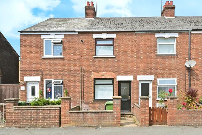 3 Bedroom Terraced House For Sale In Whitsed Street, Peterborough, PE1