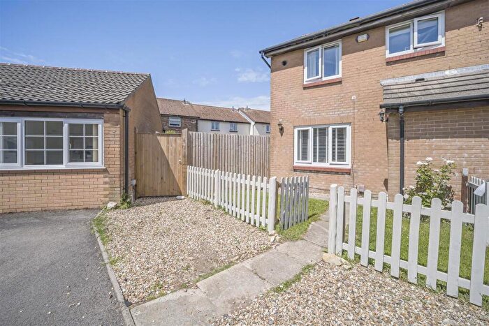 3 Bedroom Semi Detached House For Sale In Enfield Drive, Barry, CF62