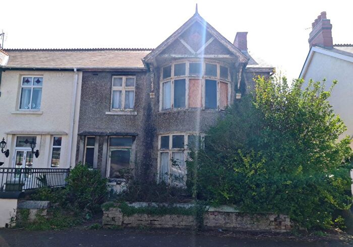 3 Bedroom Semi Detached House For Sale In Arlington Road, Porthcawl, Mid Glamorgan, CF36