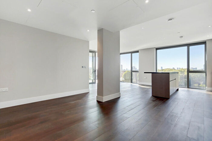 3 Bedroom Apartment To Rent In Huntington House, Prince Of Wales Drive, SW11