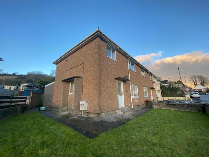 3 Bedroom Property To Rent In Russell Terrace, Carmarthen, Carmarthenshire, SA31