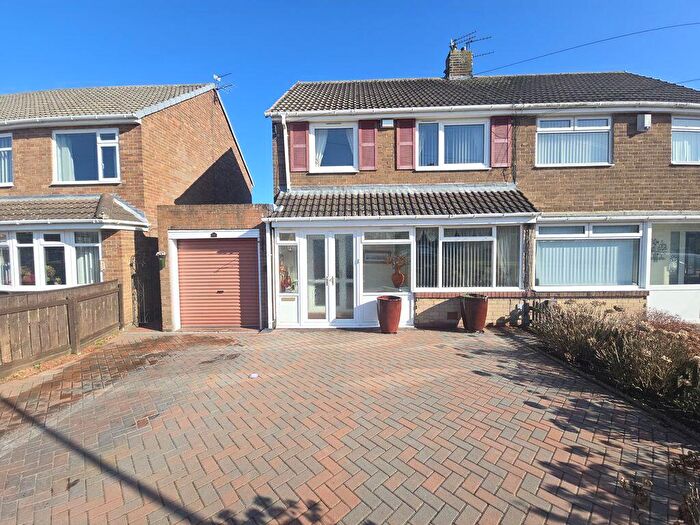 3 Bedroom Semi Detached House For Sale In Acorn Avenue, Twenty Acres Estate, Bedlington, NE22