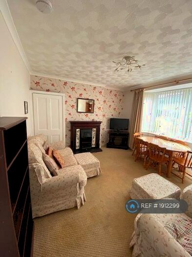 4 Bedroom Flat To Rent In Sighthill Loan, Edinburgh, EH11