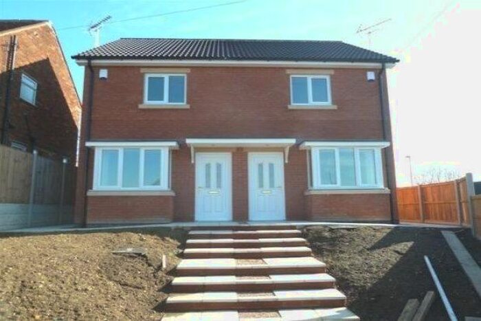 2 Bedroom Town House To Rent In Huthwaite, Sutton-In-Ashfield, NG17