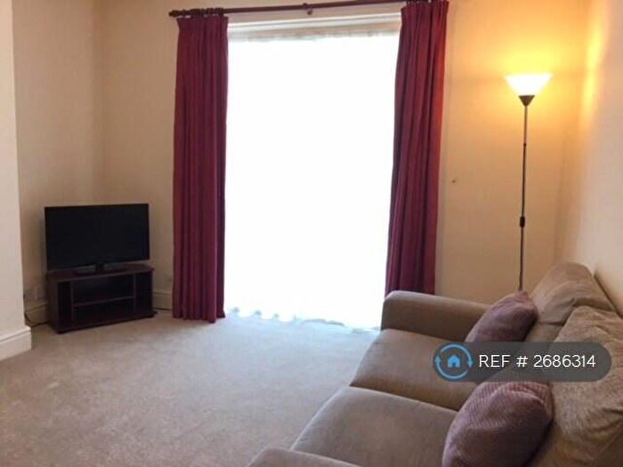 4 Bedroom Semi Detached House To Rent In Finchley Road, Manchester, M14