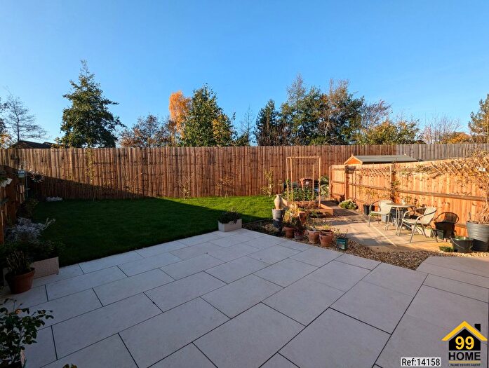 2 Bedroom Semi-Detached House For Sale In Mercer Avenue, Worcester, Worcestershire, WR5