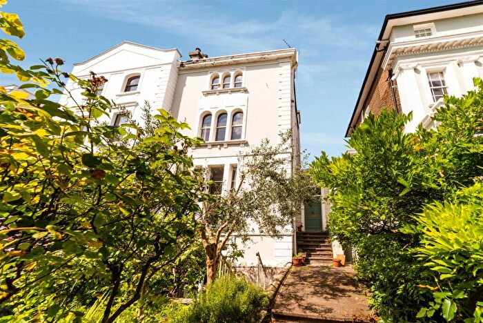 1 Bedroom Flat For Sale In Camden Square, Camden, NW1