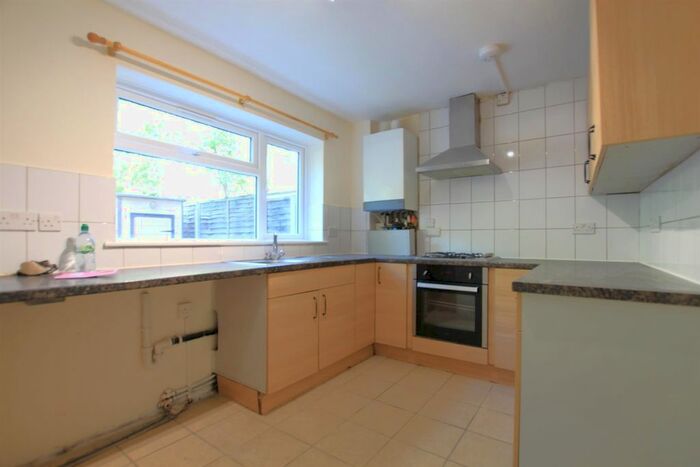 2 Bedroom Maisonette To Rent In Roman Close, Feltham, TW14