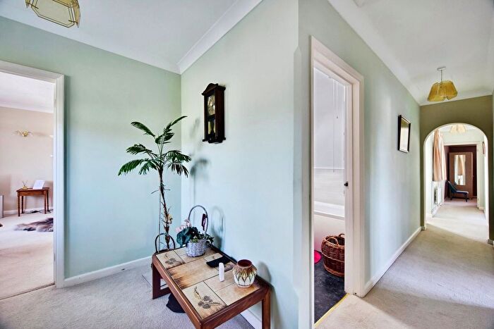 3 Bedroom Bungalow For Sale In Fauchons Close, Bearsted, Maidstone, Kent, ME14