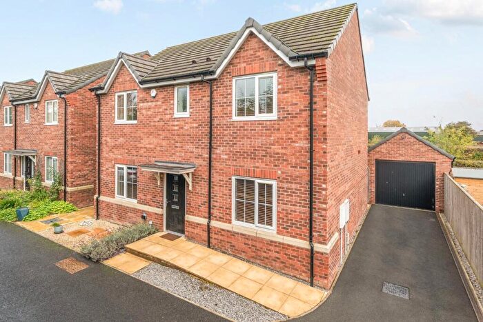 4 Bedroom Detached House For Sale In Greenfields, Ulleskelf, North Yorkshire, LS24