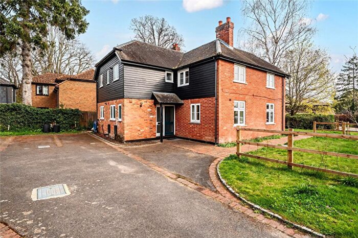 3 Bedroom Maisonette To Rent In Liddell Close, Finchampstead, Wokingham, Berkshire, RG40