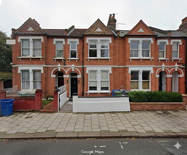 6 Bedroom Town House To Rent In Consort Road, London, SE15
