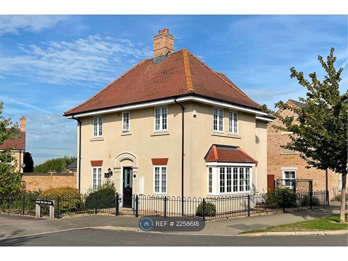 3 Bedroom Detached House To Rent In Hardy Way, Fairfield, SG5