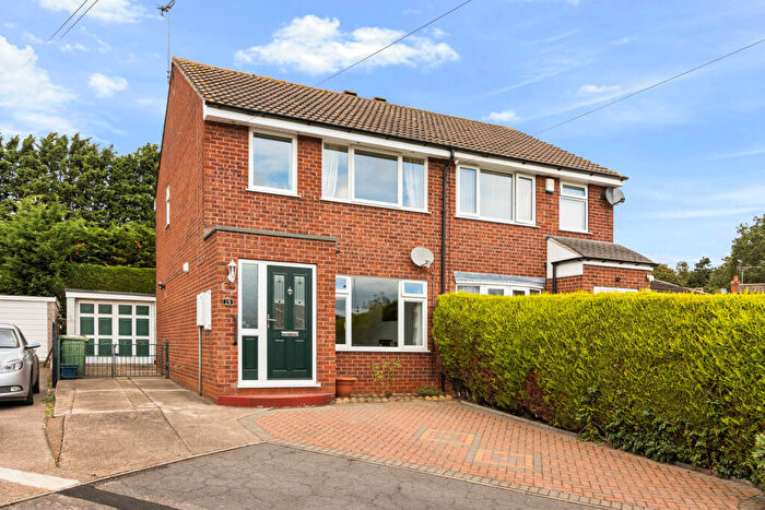 3 Bedroom Semi-Detached House For Sale In Beechwood Crescent, Broughton, Brigg, Lincolnshire, DN20