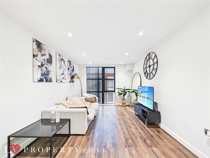 2 Bedroom Apartment For Sale In Moreton Street, Birmingham, West Midlands, B1