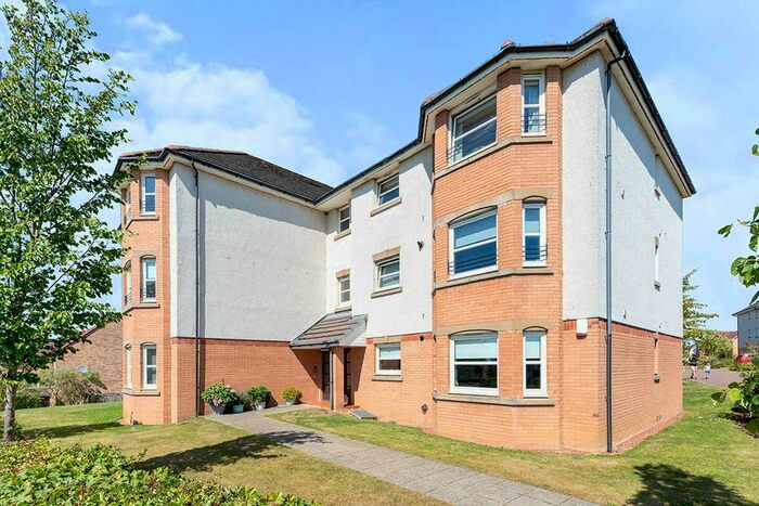 2 Bedroom Flat To Rent In Fieldfare View, Dunfermline, KY11