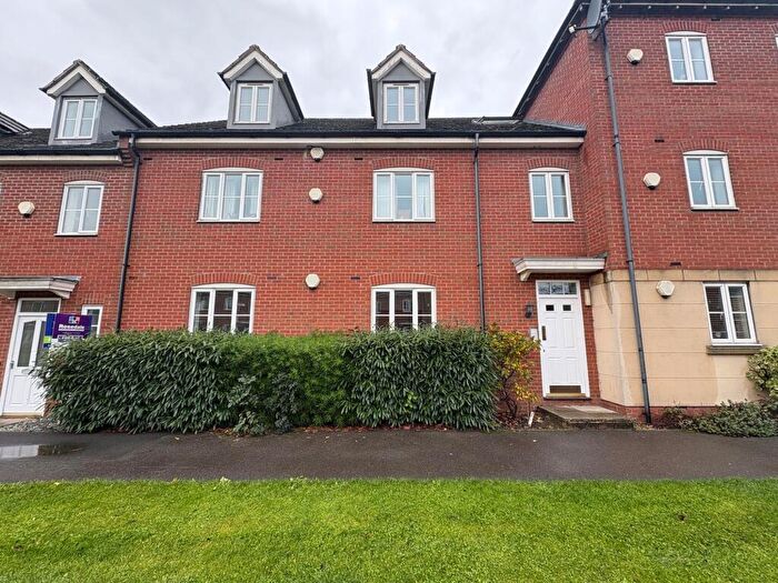 2 Bedroom Flat For Sale In The Pollards, Bourne, PE10
