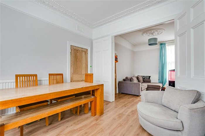 4 Bedroom House To Rent In Wroughton Road, Battersea, SW11