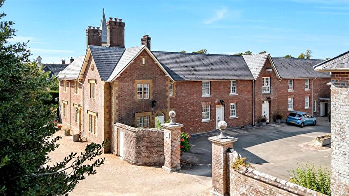 2 Bedroom Flat For Sale In Walpole Court, Puddletown, Dorchester, DT2