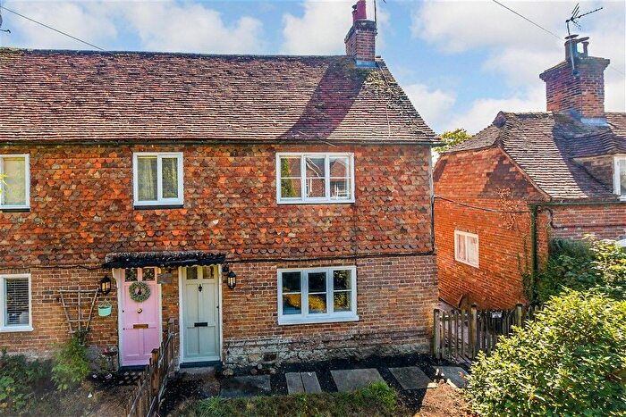 2 Bedroom End Of Terrace House For Sale In The Street, Mersham, Kent, TN25