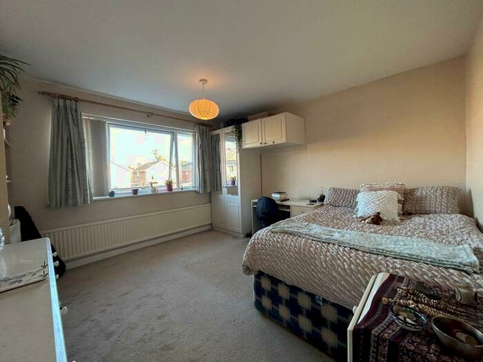 7 Bedroom Semi-Detached House To Rent In Ingham Grove, Nottingham, Nottinghamshire, NG7