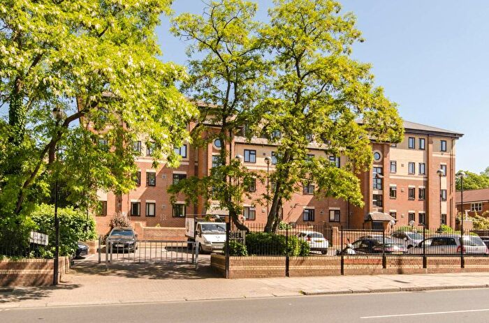 1 Bedroom Flat To Rent In Willesden Lane, Willesden Green, London, NW2