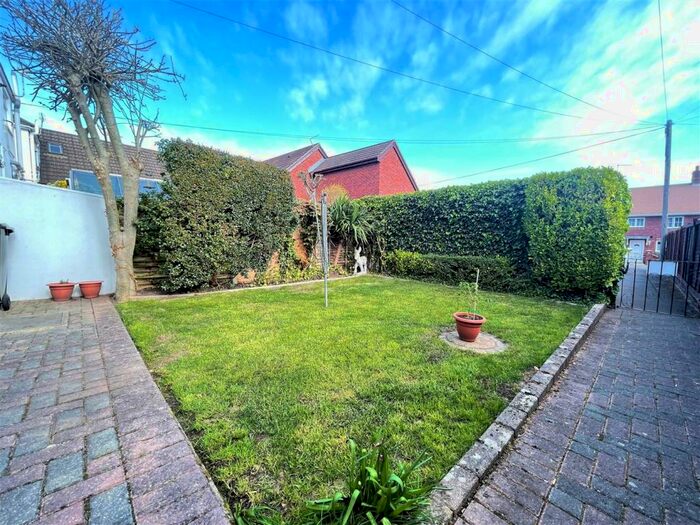 1 Bedroom Ground Flat To Rent In Ashley Road, Poole, BH14