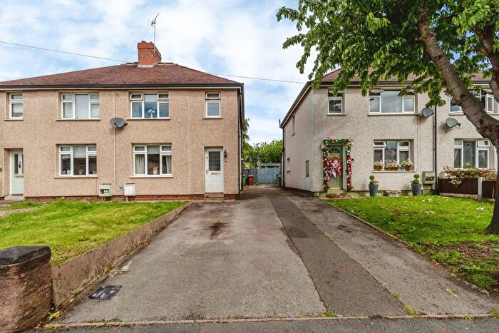 3 Bedroom Detached House For Sale In Laburnum Avenue, Cannock, Staffordshire, WS11