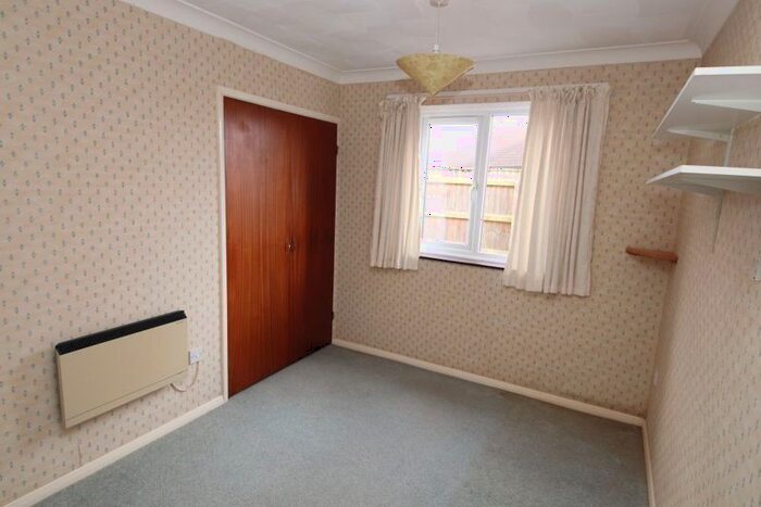 2 Bedroom Detached Bungalow For Sale In Plumtree Drive, Marshchapel, Grimsby, DN36