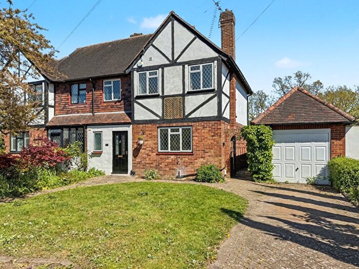 3 Bedroom Semi-Detached House For Sale In Dale Wood Road, Orpington, BR6