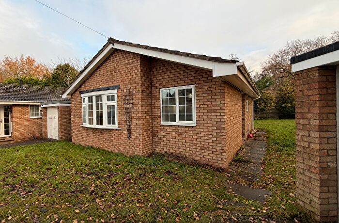 1 Bedroom Detached Bungalow For Sale In Whin Close, York, YO32