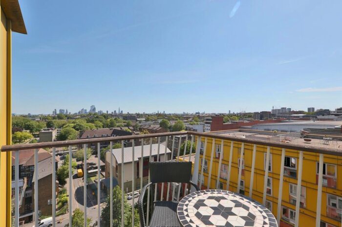 3 Bedroom Flat To Rent In Vizion, London - Epc Rating C, N7