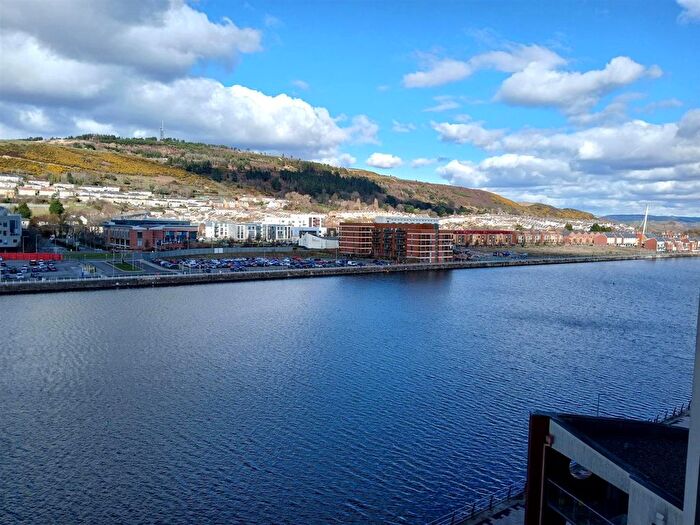 1 Bedroom Flat For Sale In South Quay, Kings Road, Marina, Swansea, SA1