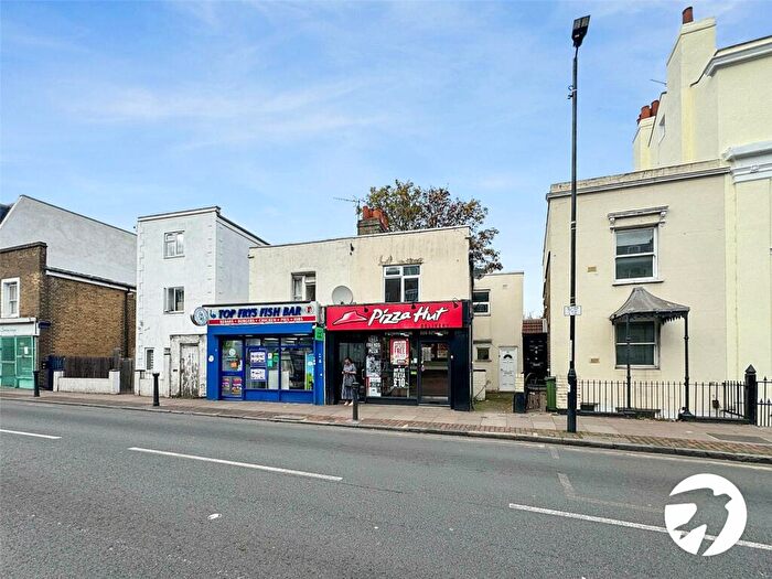 2 Bedroom Maisonette To Rent In The Village, London, SE7